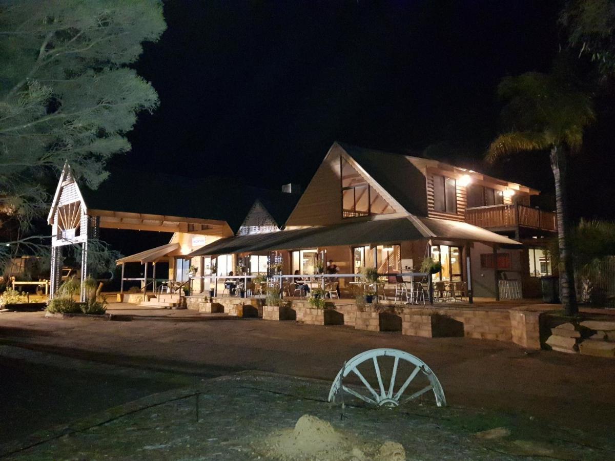 Great Western Motel ノースマン エクステリア 写真