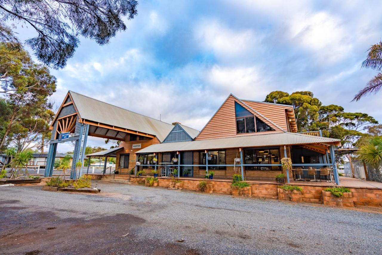 Great Western Motel ノースマン エクステリア 写真